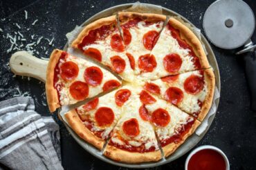 KETO Pizza in 10 MINUTES | The BEST KETO Pizza Recipe | BETTER Than Fat Head Pizza Crust!