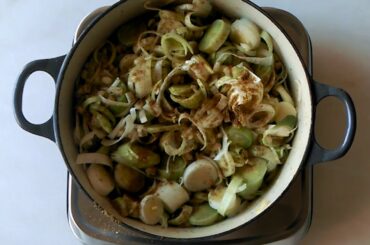 How to make 4-ingredient vegetarian pearl barley soup | Healthy soup recipe