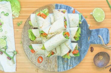 OH MY BUG, the insect recipes - Healthy mealworm & avocado wraps