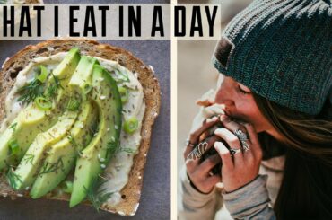 WHAT I EAT IN A DAY | Healthy Camping Food