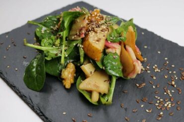 HEALTHY SALAD RECIPE - CRUNCHY RAW BEETROOT SALAD WITH PEAR AND WALNUTS - Vegetarian & Gluten Free