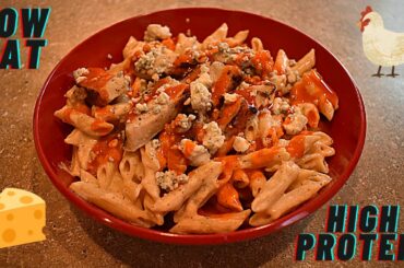 HEALTHY MAC AND CHEESE RECIPE | Buffalo Chicken Edition