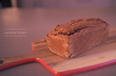 Chef Danielle Shine - HEALTHY Banana Bread