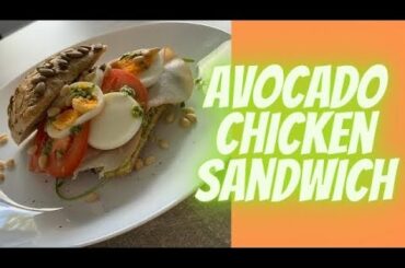 Pesto Chicken Pumpkin Sandwich with Avocado Spread // healthy lunch | lucyb_fit