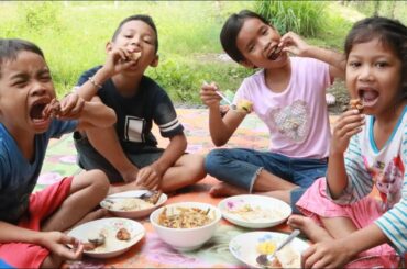 Cooking Soup And Eating Delicious . Bamboo Shoots Recipe  | Healthy Food # Sokea Lifestyle