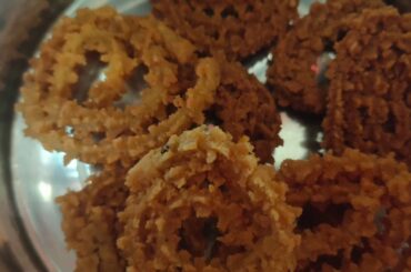 Instant Chakli/ Murruku/Diwali snack /Healthy Snack Recipe By Hemangini Vora