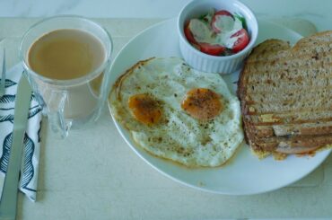 Belgian breakfast |How to make tasty healthy breakfast |Sandwich ,eggs & salad |Croque Madame.