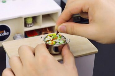 Tiny Kitchen Set | Easy Healthy Salad Recipe | Miniature Food