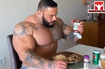 Bodybuilders FOOD ( Cheat Meals and Healthy Food )