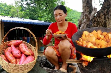 Cooking sweet yam with sugar in my homeland-Healthy food