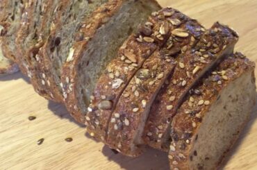 How to Choose a Healthy Bread and Make Avocado Toast