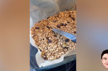 HEALTHY VEGAN FLAPJACK RECIPE (LOW FAT & DAIRY-FREE)