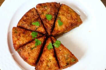 Besan Triangles | Tasty Snacks recipe | Healthy snacks recipe |Rava snacks | Easy snacks recipe