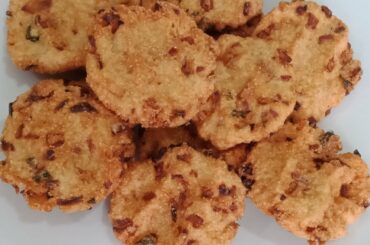 Quick & Easy Healthy Snacks Recipe/ Instant Rava Vada Recipe.