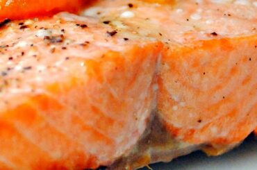 Mediterranean Diet Recipes | Grilled and Baked Salmon Recipe