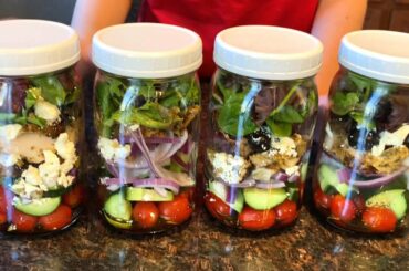 Greek Chicken Salad Mason Jar Meal Prep Recipe - 4 Healthy Low Carb Lunches In Less Then 30 Minutes!