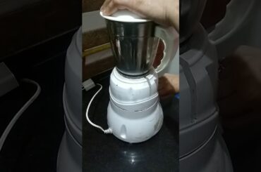 Banana smoothie for kids | #shorts | Healthy recipes for kids | Breakfast ideas for kids