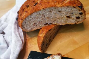 How to Make the Easiest Walnut Bread | Walnut & Raisin Bread Recipe
