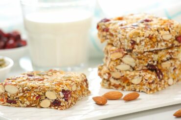 Healthy Breakfast Bars | Make-Ahead Breakfast Idea