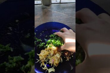 Mustard Greens Salad | Healthy salad | Middle Class Khana