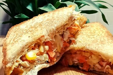 Heavy Stuffed Sandwich| Easy Sandwich| Egg, Chicken, Corn, veggies Sandwich |Home made Sandwich