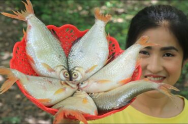 Fish soup recipe -  Easy fish soup with vegetable - healthy food cooking by countryside life TV.