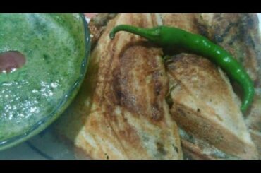 Spicy Potato Sandwich /Quick & Delicious sandwich (with English subtitles)