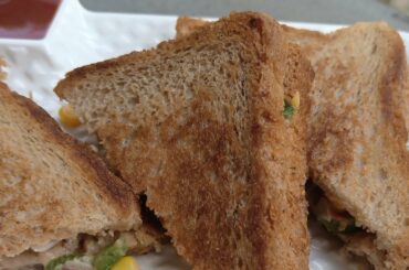 Healthy Bread Veg Sandwich #Shorts #Goldieskitchen