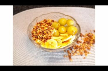 1 Minute Breakfast Recipe || Healthy Breakfast Bowl || Yoghurt & Muesli Bowl || #Shorts