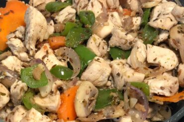 Healthy chicken recipes for weight loss | For muscle gain | Boiled chicken with stir fried veggies