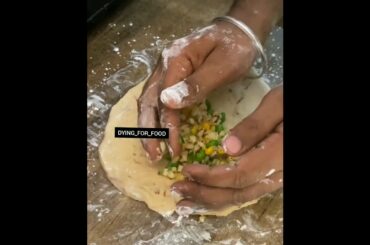 Best Garlic Bread recipe || Easy Recipe || Short recipe || breakfast idea || Delhi street food