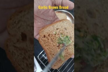 Garlic Brown Bread healthy breakfast in otg #shorts @madebyfoodies
