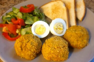 PERFECT HEALTHY LUNCH - BAKED BROCOLI BALLS WITH VEGETABLE SALAD