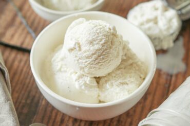 KETO Ice Cream Recipe | LOW CARB Vanilla Keto Ice Cream In A Mason Jar