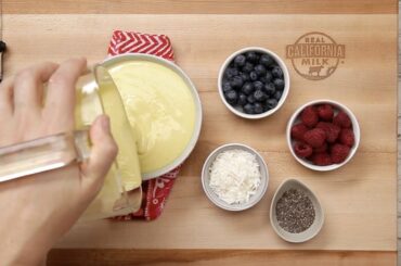 Mango and Avocado Smoothie Bowl | Healthy Recipes with Fruits | Thirty Days of Mango