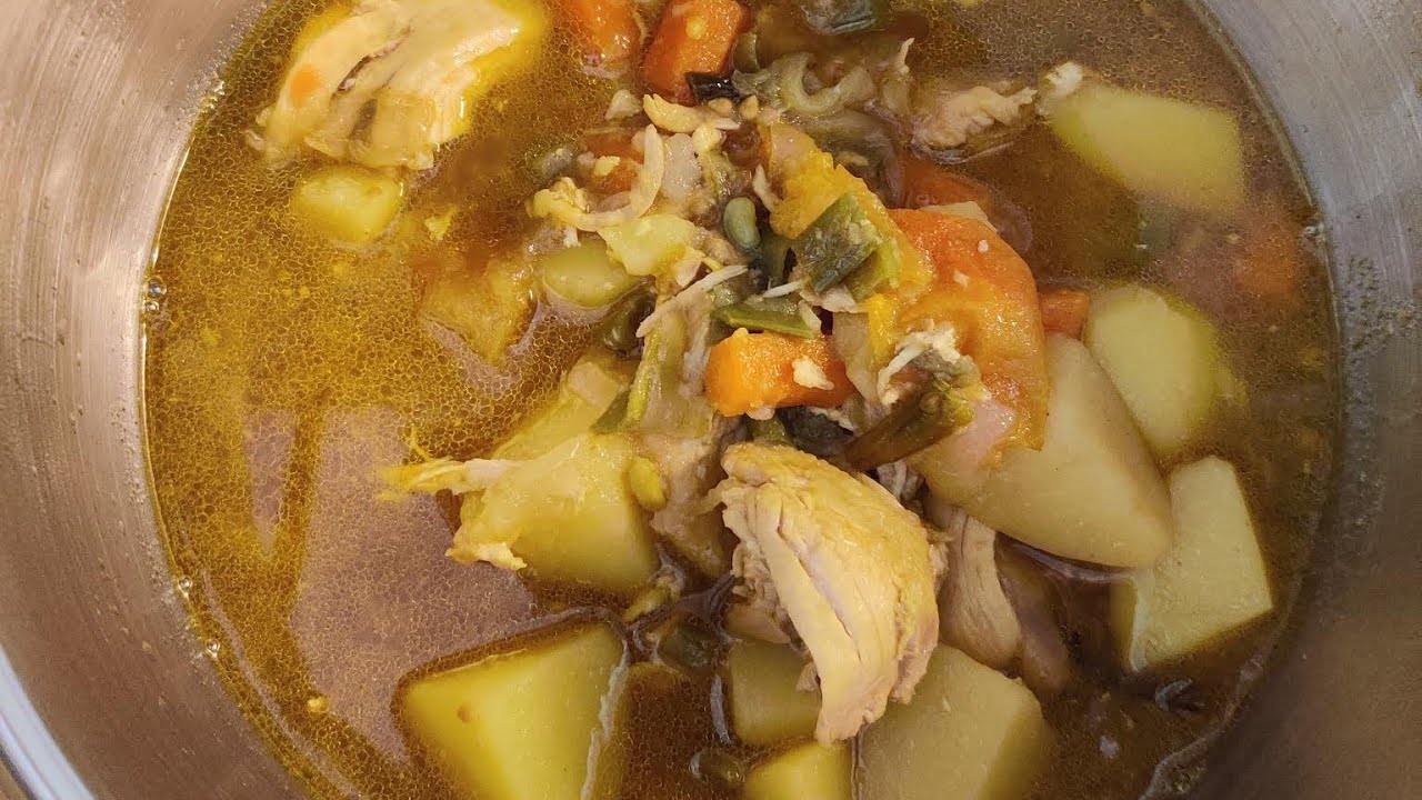 A healthy chicken stew #chickenstew #healthyrecipes. A healthy chicken stew #chickenstew #healthyrecipes.