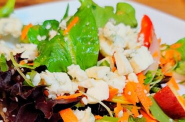 Healthy Fresh Green salad recipe | Cranberries and apple