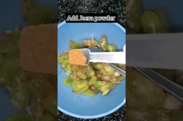 Grapes Chaat Recipe | Snacks Recipe | Healthy Snacks |Fruit Chaat| Shweta Singh #Shorts #Weightloss