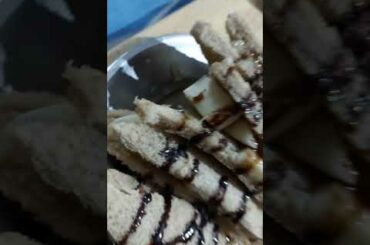 Honey Banana Sandwich #Shorts #YTShorts #Recipes #ViralSong #StayHome #Healthy #HomeMade #QuickSnack