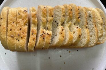 Healthy & tasty Homemade Bread with very simple ingredients and no added preservatives and colour.