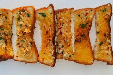 Chilli Garlic Breadsticks in 5 mins | Leftover bread recipes | Quick evening snacks