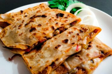 10 Minutes Recipe | Breakfast Recipe | Evening Snacks Recipe | Quesadilla | Cheese Paratha #Shorts
