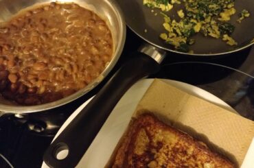 Quick & Healthy Breakfast Ideas #frenchtoast #scrambledegg #mixloveymaeofficial