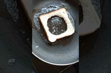 Quick and Easy Breakfast Egg In A  Hole Recipe #Breadpoch Healthy Breakfast recipe #Shorts