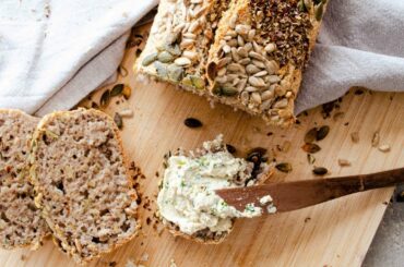 4 INGREDIENTS GLUTEN-FREE BREAD RECIPE | Vegan