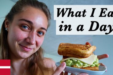WHAT I EAT IN A DAY! - (Healthy, Simple meal ideas)