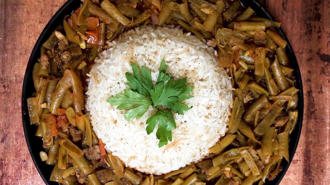 Beans with tomatoes delicious lunch recipe Beans with tomatoes delicious lunch recipe