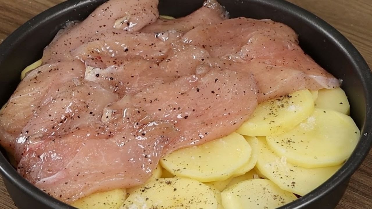 A HEALTHY AND DELICIOUS CHICKEN RECIPE, PERFECT FOR LUNCH OR DINNER. A HEALTHY AND DELICIOUS CHICKEN RECIPE, PERFECT FOR LUNCH OR DINNER.