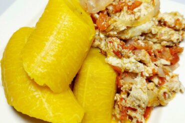 QUICK AND EASY BREAKFAST + SCHOOL LUNCH IDEA || RIPE PLANTAIN WITH EGG SOURCE || STELLAWHYT DYNAMICS