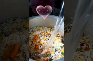 5 minutes Healthy Lunch recipe/Easy and tasty Lunch within 5 minutes#short/Delicious Vegetable rice